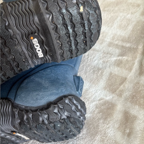 Bogs Navy Floral Waterproof Pull-On Rain Boots - Picture 5 of 10